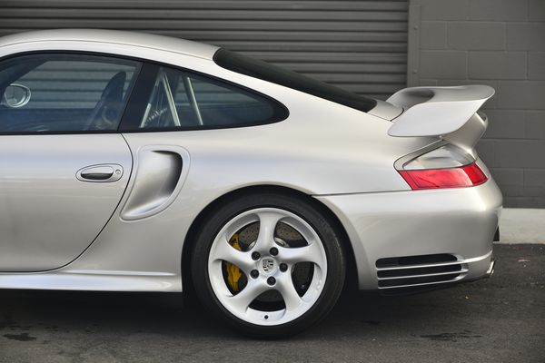 2002 Porsche GT2