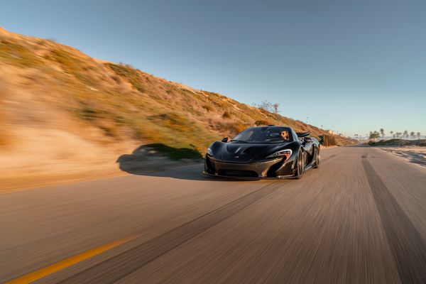 2015 McLaren P1