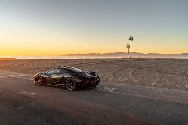 2015 McLaren P1