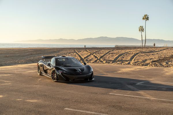 2015 McLaren P1