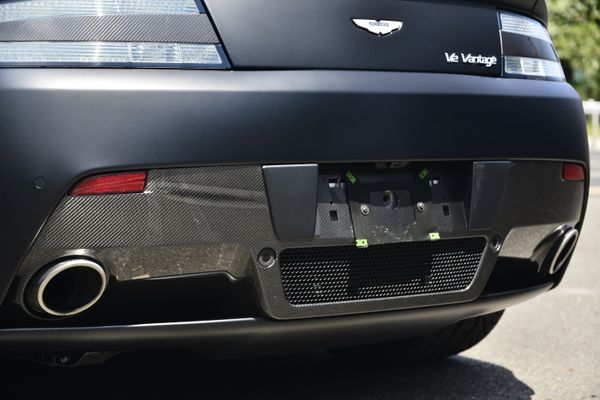 2012 Aston Martin V12 Vantage Carbon Black