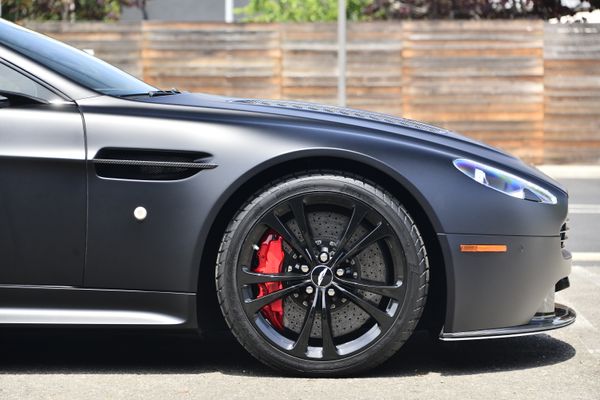 2012 Aston Martin V12 Vantage Carbon Black