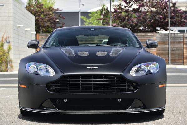 2012 Aston Martin V12 Vantage Carbon Black