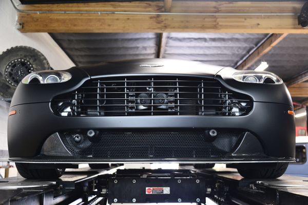 2012 Aston Martin V12 Vantage Carbon Black