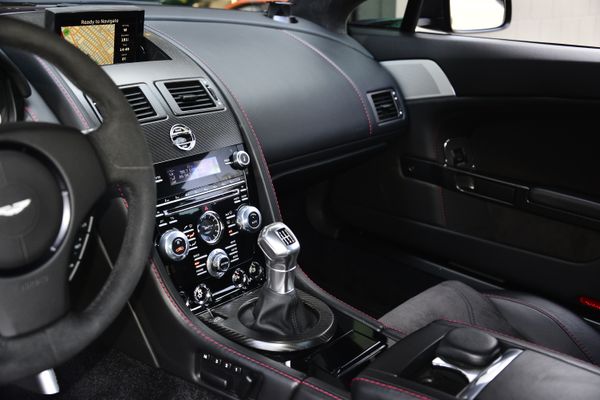 2012 Aston Martin V12 Vantage Carbon Black