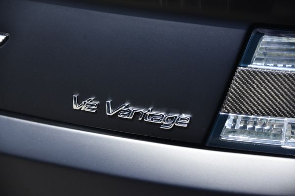 2012 Aston Martin V12 Vantage Carbon Black