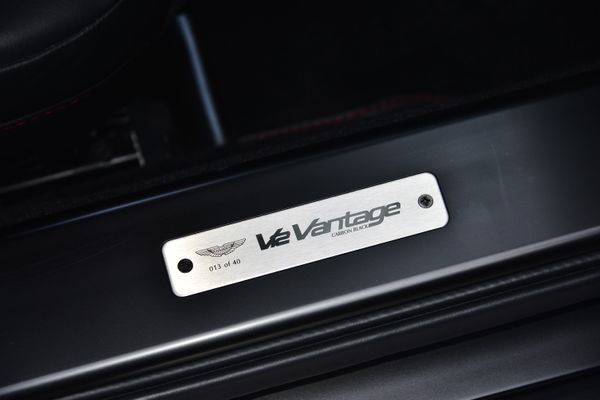 2012 Aston Martin V12 Vantage Carbon Black