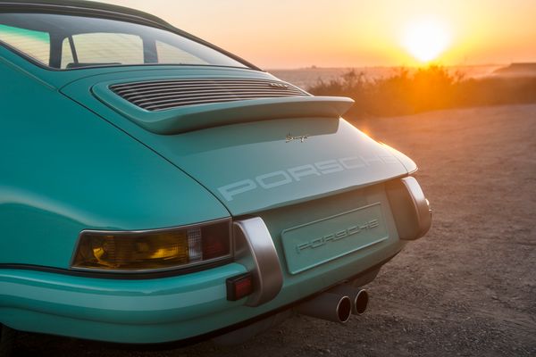 1991 Singer 911 "Malibu"