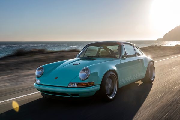 1991 Singer 911 "Malibu"