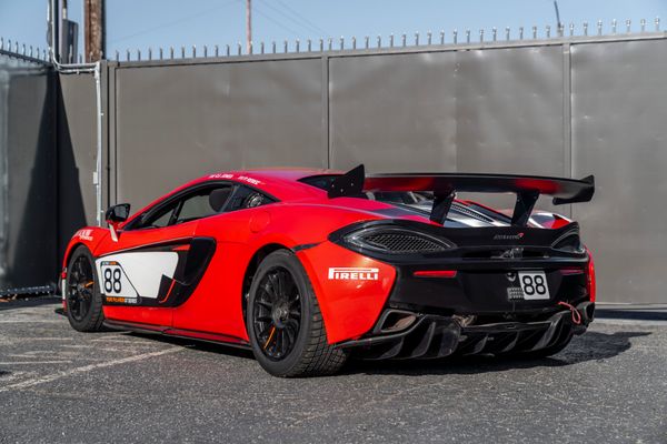 2017 McLaren 570S GT4