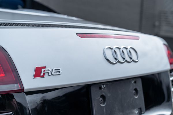 2014 Audi R8 V10 Spyder Quattro S Tronic