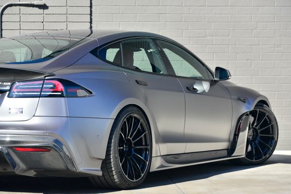 2022 Tesla Model S Plaid