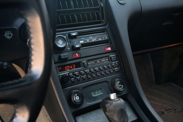 1987 Porsche 928 S4