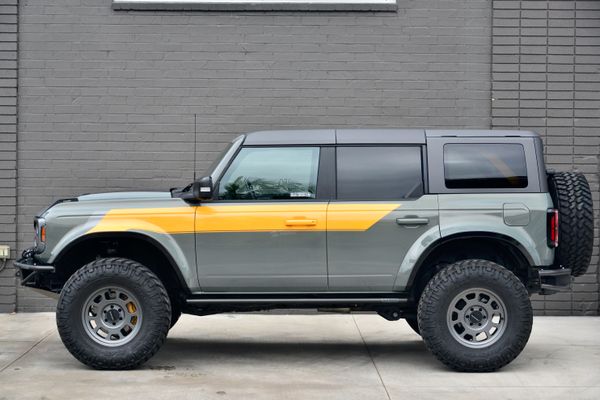 2022 Ford  Bronco Wildtrak V6 4-Door