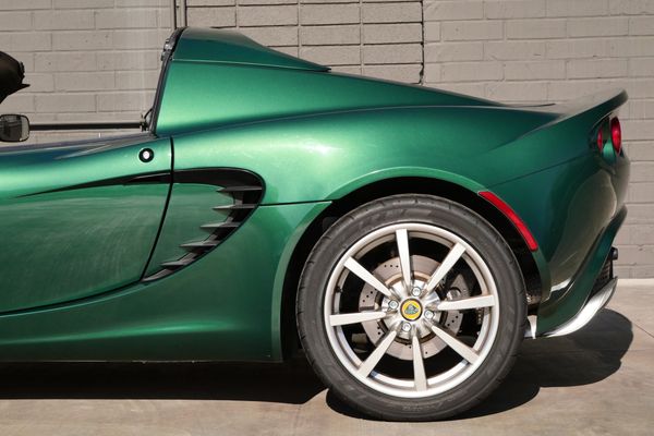 2005 Lotus Elise