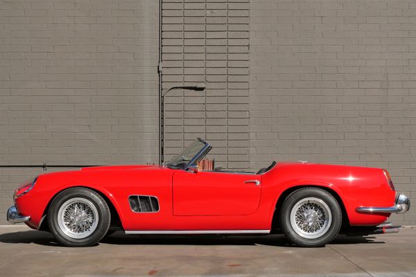 1968 Ferrari 250 California Replica