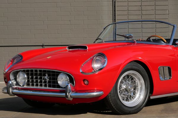 1968 Ferrari 250 California Replica