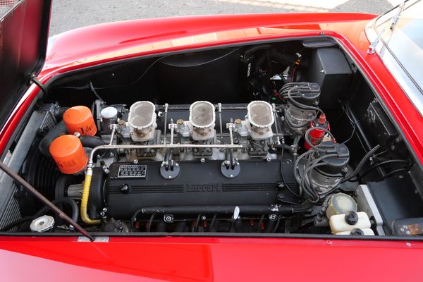 1968 Ferrari 250 California Replica