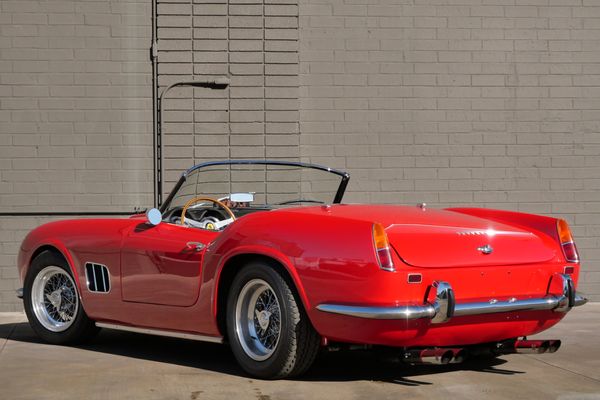 1968 Ferrari 250 California Replica