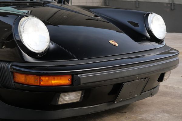 1987 Porsche 911 Carrera Coupe