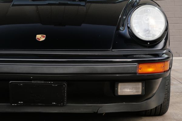 1987 Porsche 911 Carrera Coupe