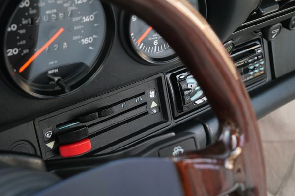 1987 Porsche 911 Carrera Coupe