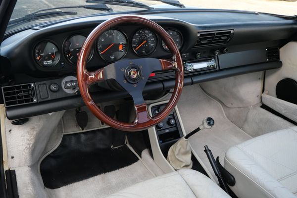 1987 Porsche 911 Carrera Coupe