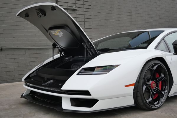 2022 Lamborghini Countach LPI800-4