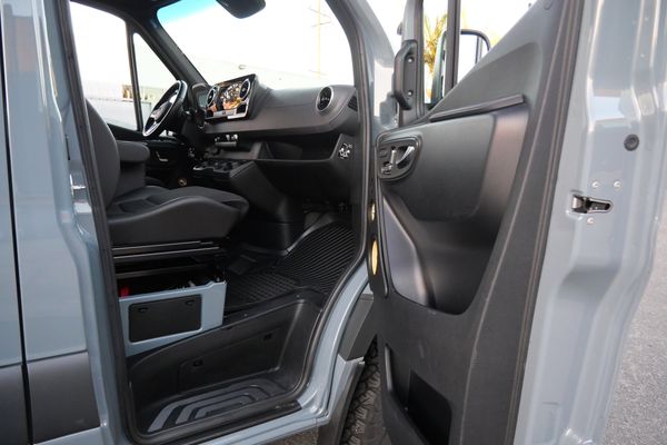 2022 Mercedes-Benz Sprinter 2500 4x4